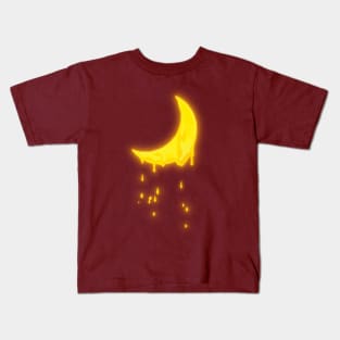 Beautiful melting crescent Moon Kids T-Shirt